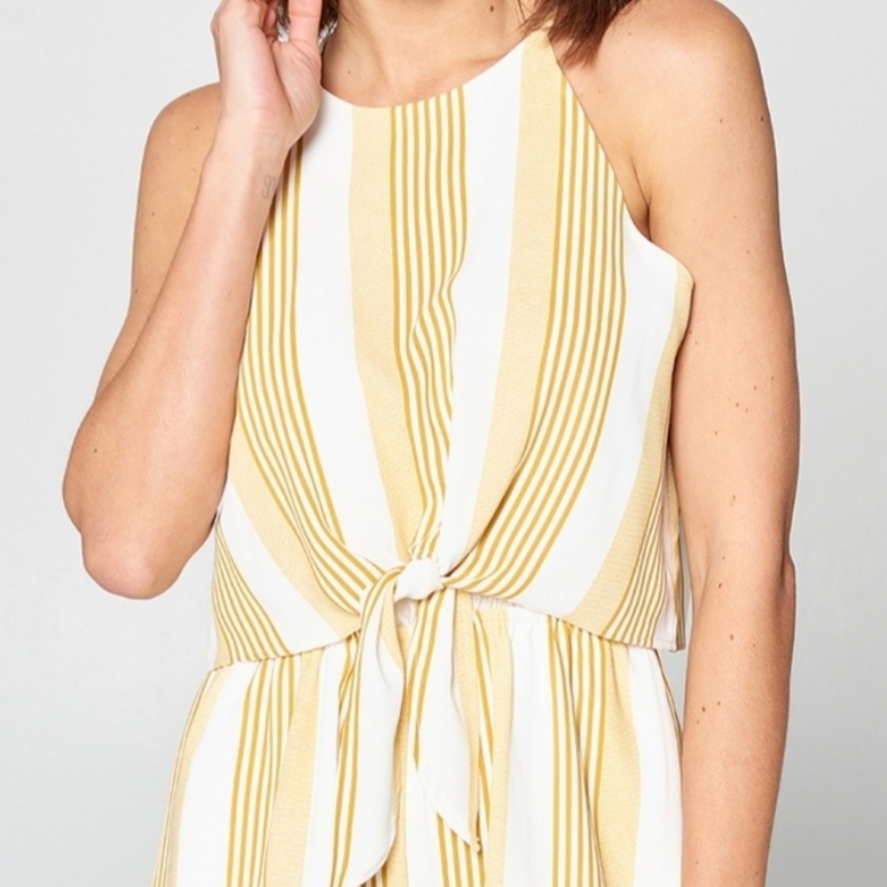 Stripe Halter Tie Front Romper 💕